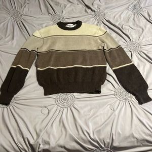Medium relate sweater